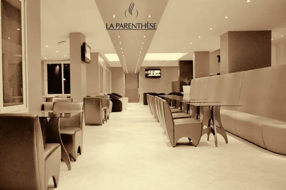 La Parenthèse - 1