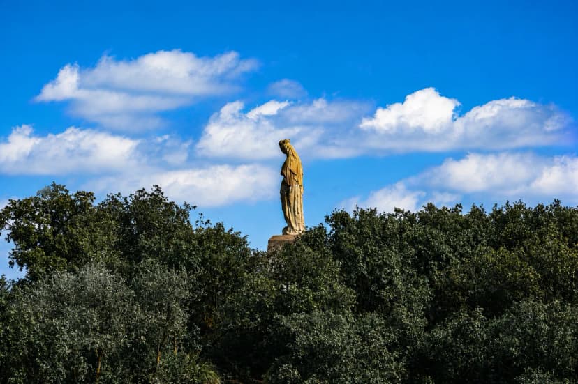 Statue de la Vierge Marie