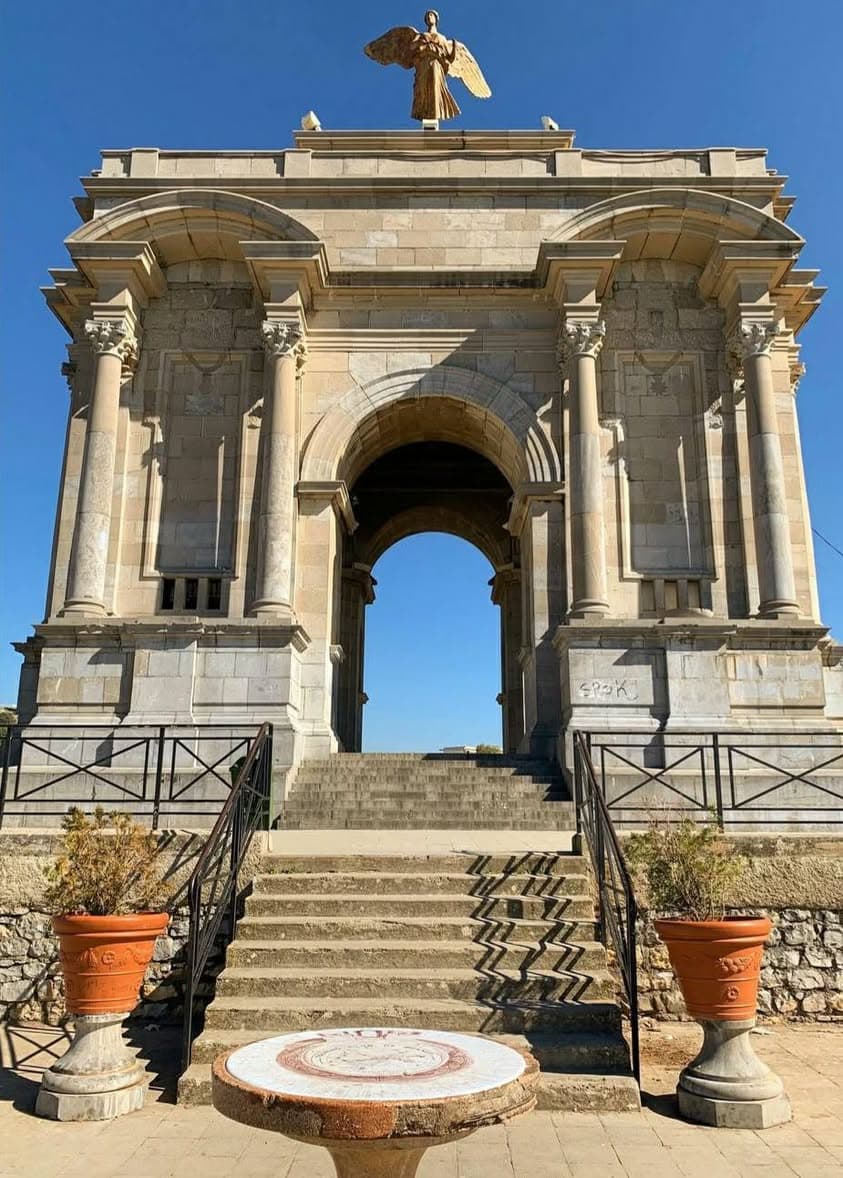 Le Monument aux Morts - 1