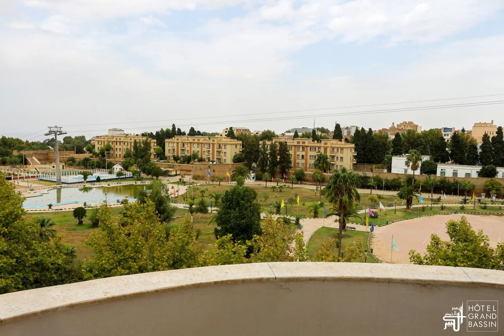 Hôtel Grand Bassin - 1