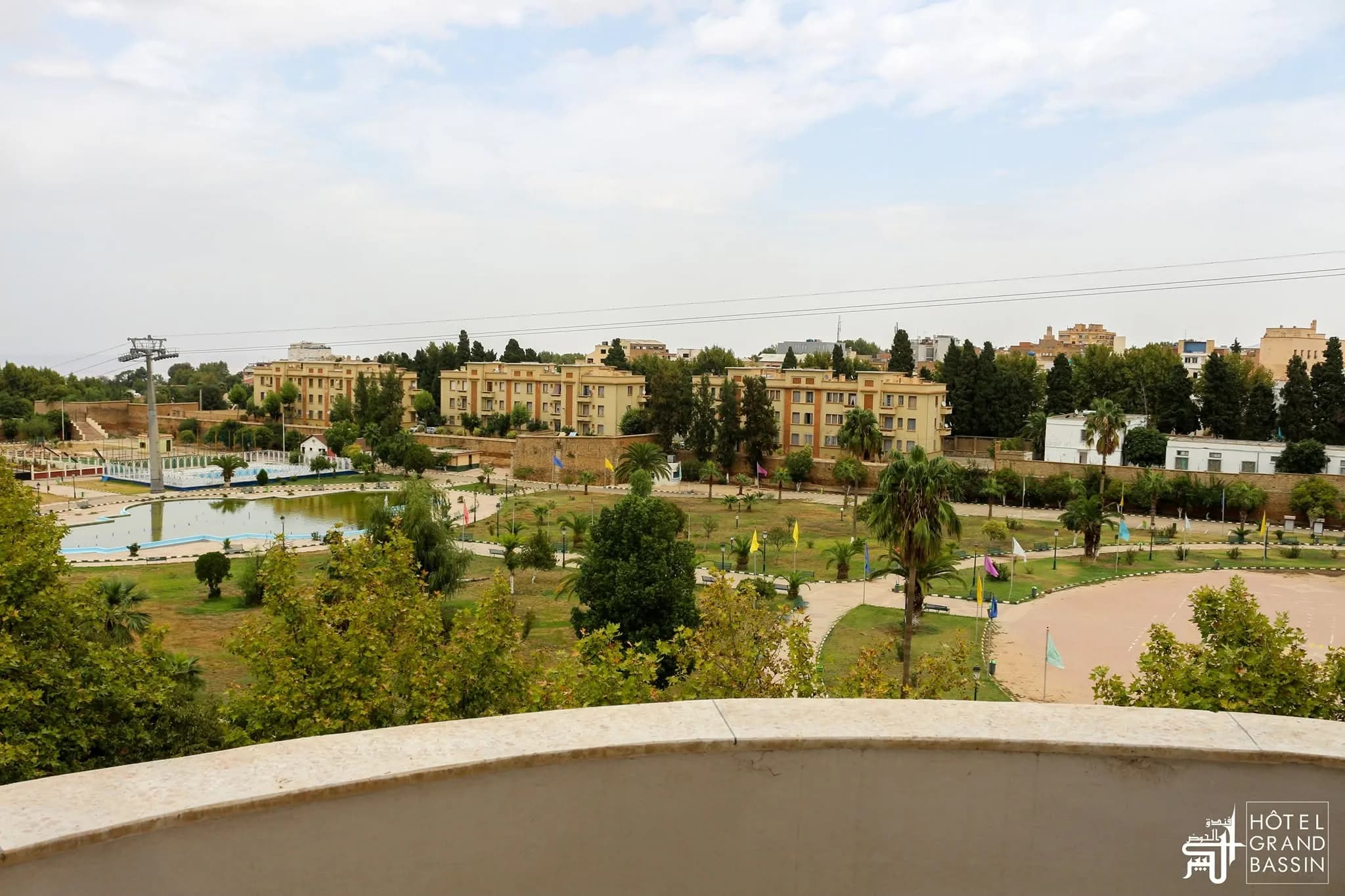 Hôtel Grand Bassin - 1