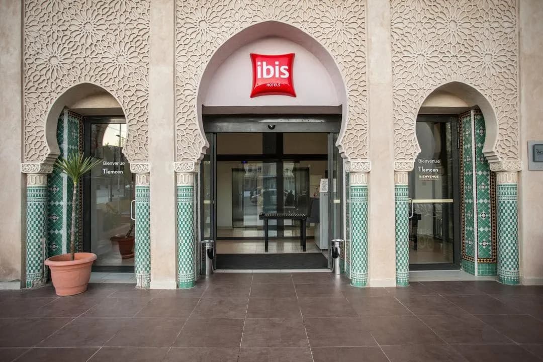 Hôtel Ibis - 1